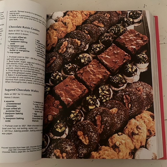 The Family Circle Encyclopedia of Cooking cookbook Over 600 recipesVinta… - Picture 3 of 5